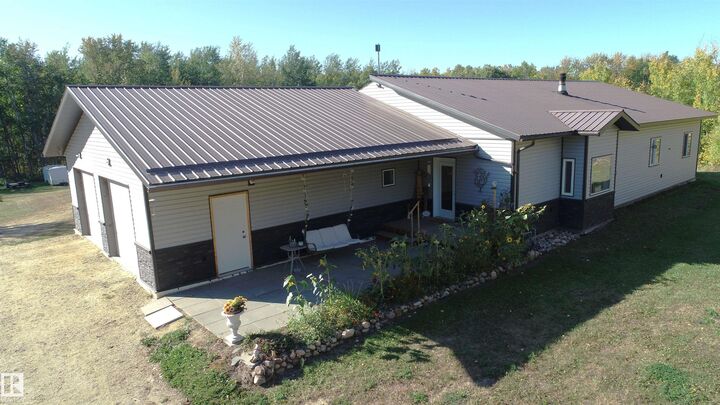 207, 55108 Rge Road 15  Rural Lac Ste. Anne County AB T0E 1V0 photo