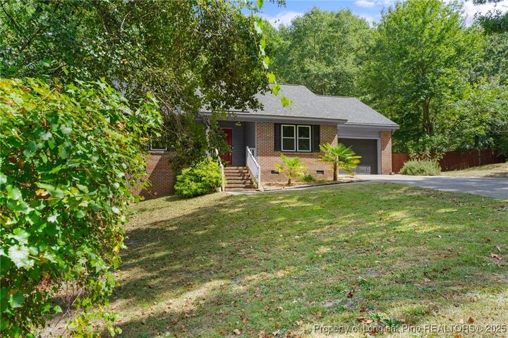 Property Photo: 253 Sheffield Court NC 28376