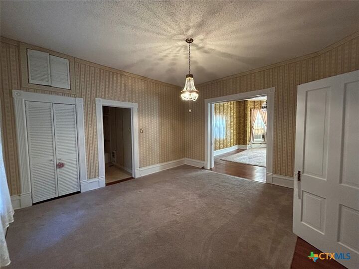 Property Photo:  304 W Krezdorn Street  TX 78155 