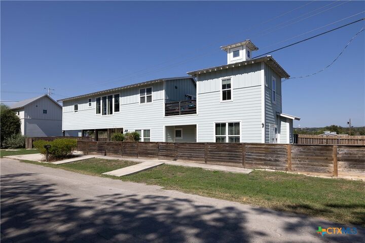 Property Photo:  1124 Katy Street  TX 78130 