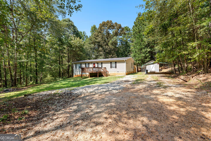 Property Photo:  822 Jackson Lake Road  GA 30233 