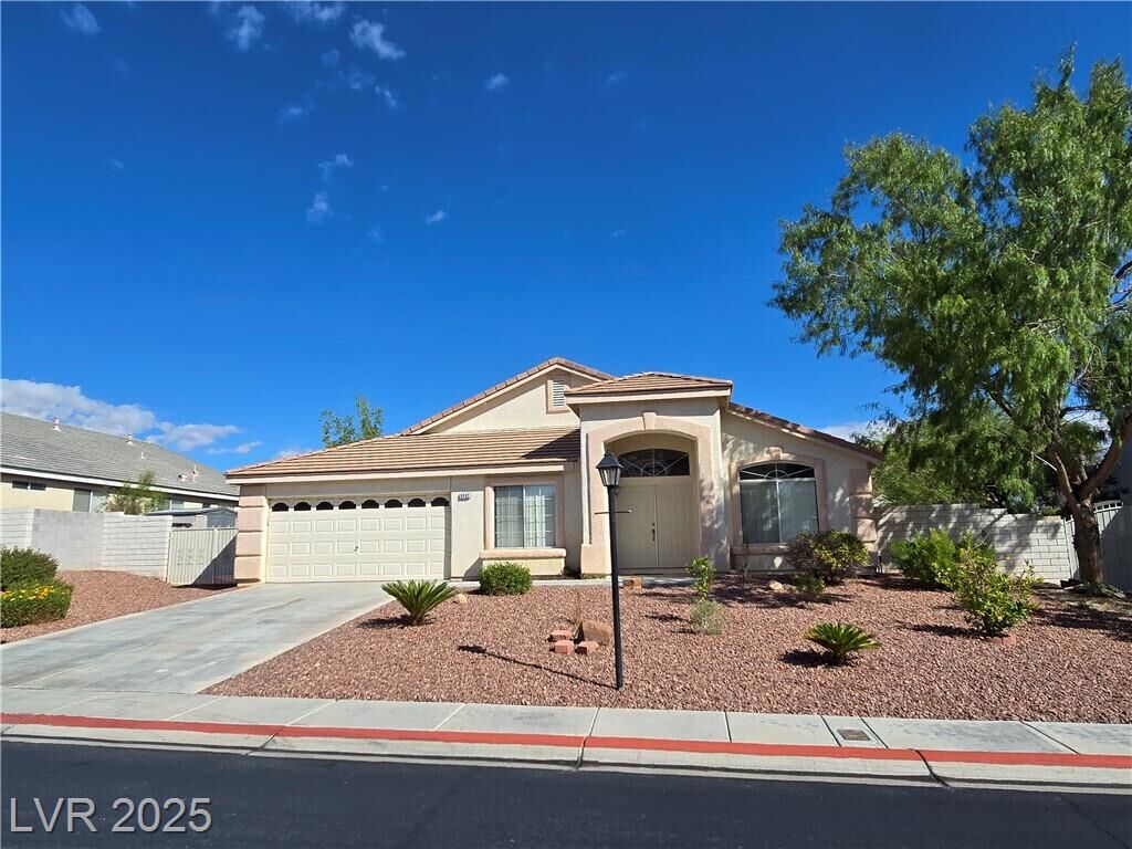 Property Photo: 8492 Brody Marsh Avenue NV 89143