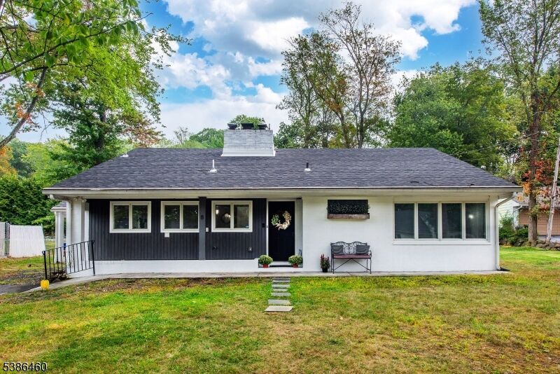 Property Photo:  8 Forest Ter  NJ 07470 