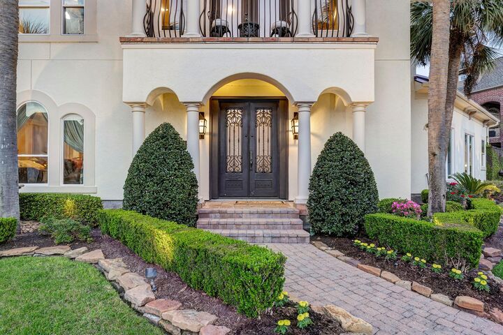 Property Photo: 1410 Oceanside Lane TX 77573