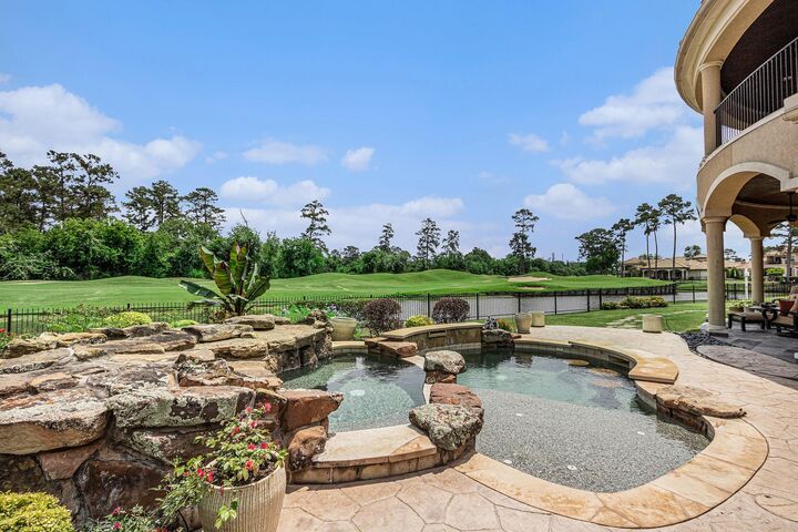 Property Photo:  2802 Twin Fountains Drive  TX 77068 