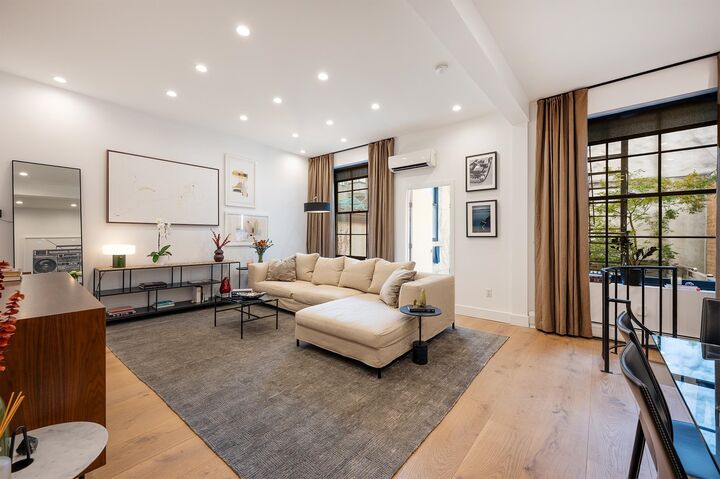 Property Photo:  267 Grove St 1R  NJ 07302 