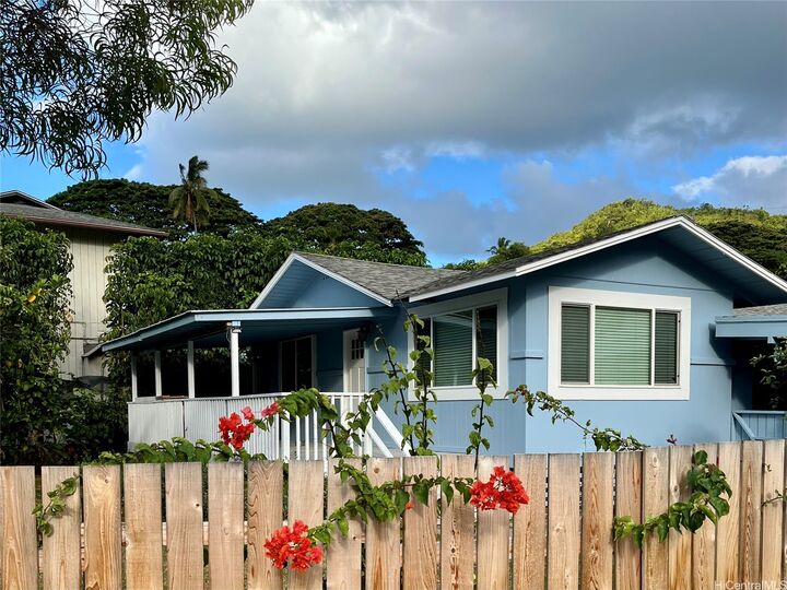 Property Photo:  47-104 Hunaahi Street  HI 96744 