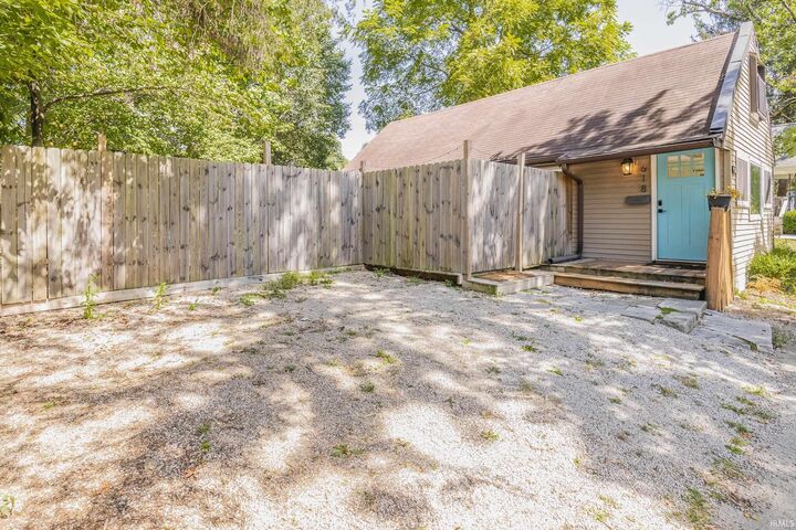 Property Photo:  618 W Howe Street  IN 47403-2231 