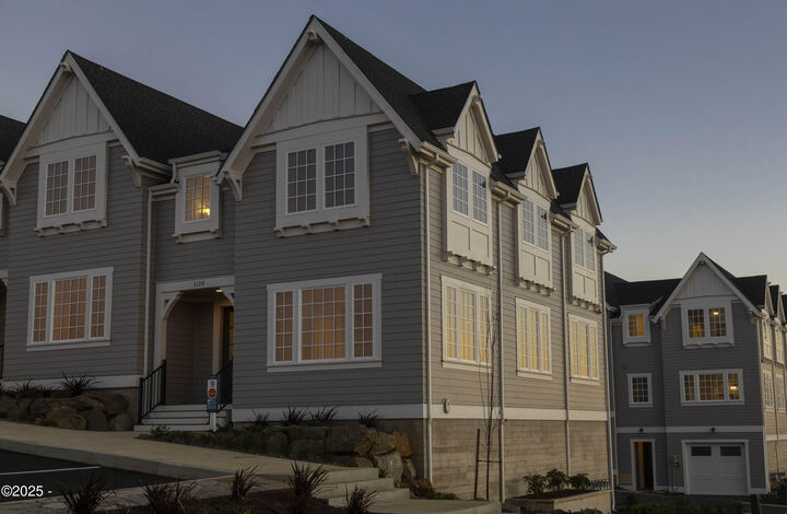 Property Photo: 1128 NE Seascape Lane 9 OR 97341