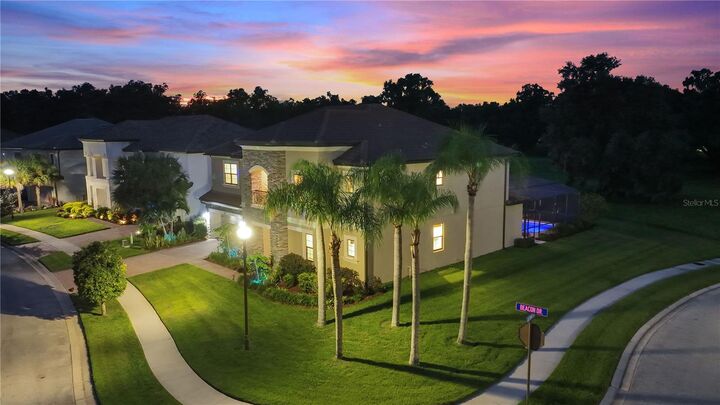 Property Photo:  1401 Beacon Drive  FL 34746 