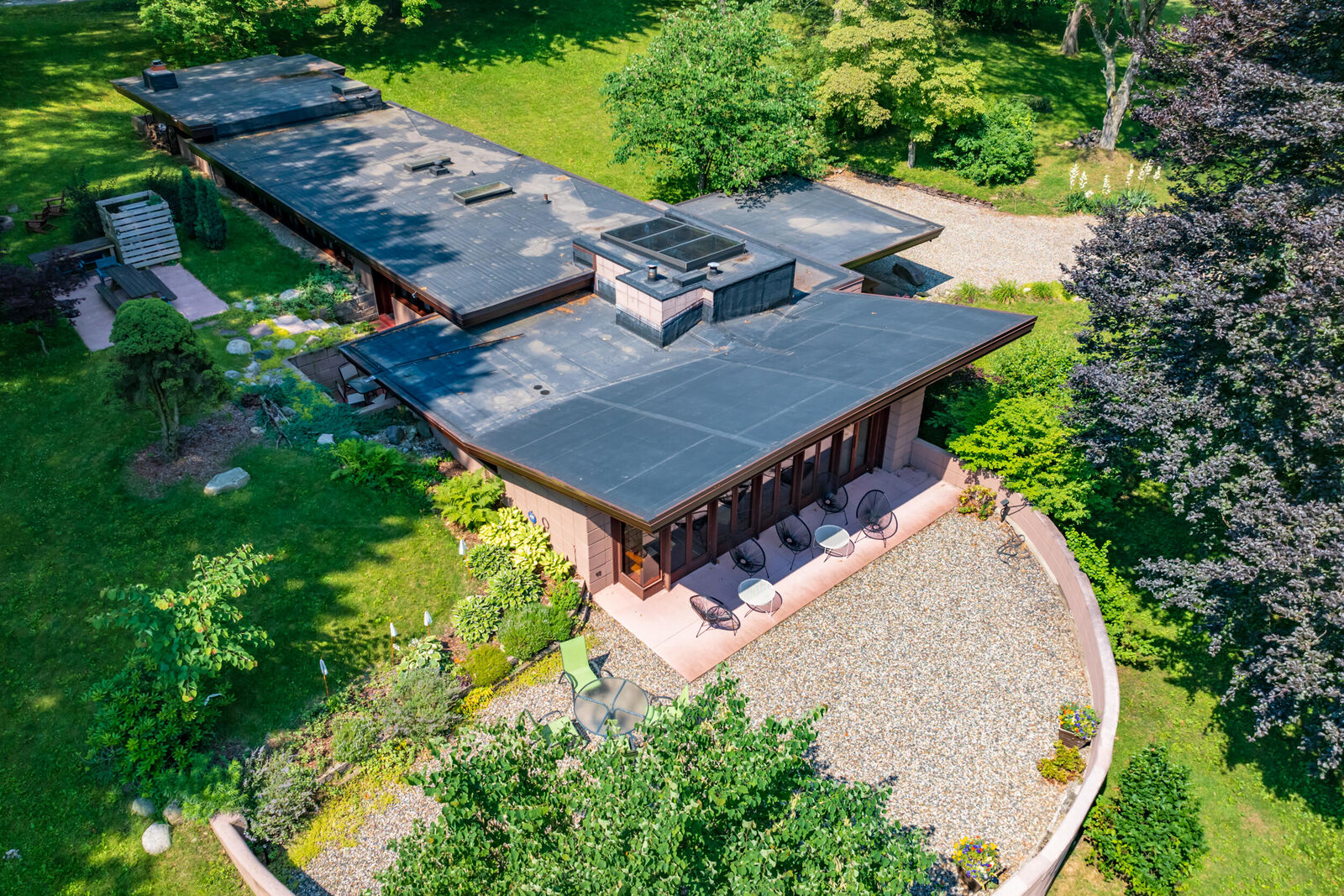 Property Photo:  11090 Hawthorne Drive  MI 49053 