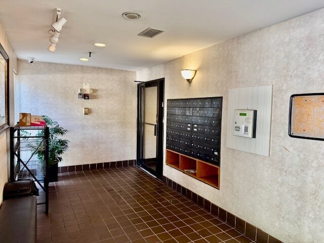Property Photo: 701 Forum Square 609 IL 60025