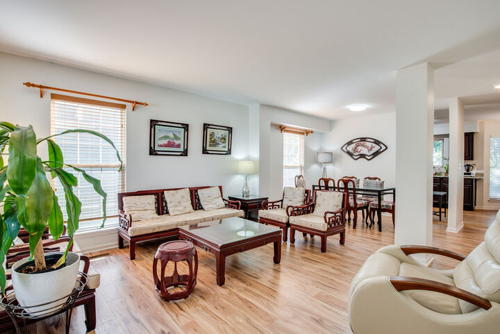 Property Photo: 1259 Lakewood Circle IL 60540