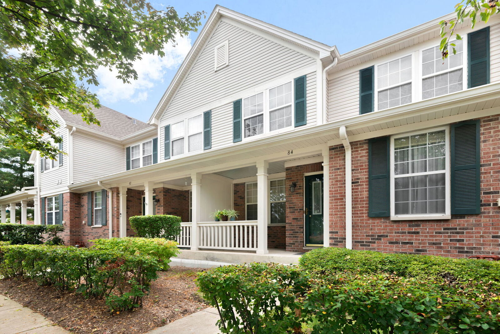 Property Photo:  84 N Mill Road 84  IL 60101 