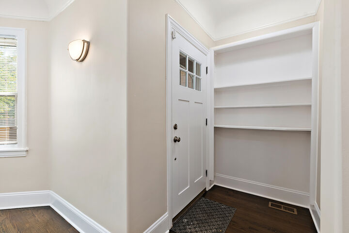 Property Photo:  9400 S Charles Street  IL 60643 