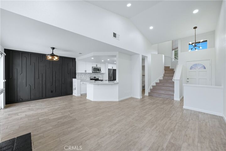Property Photo: 2285 Boxwood Place 66 CA 92782
