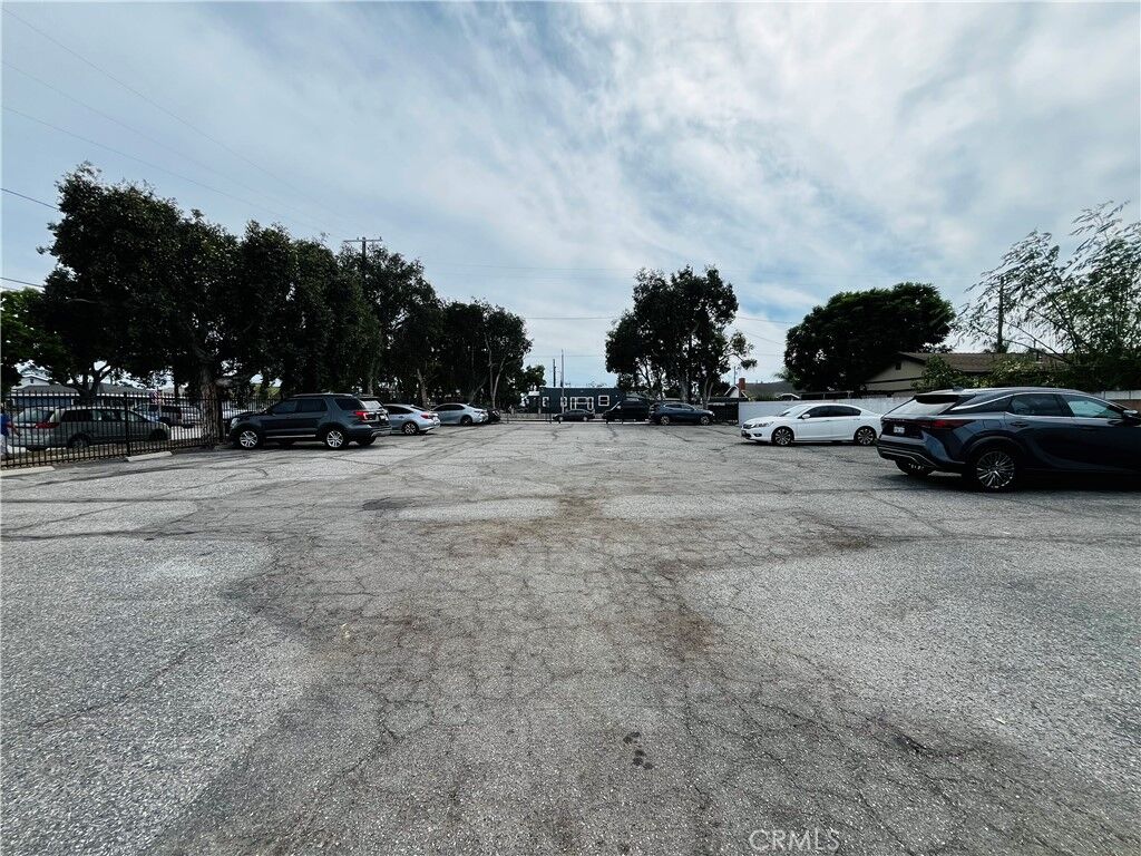 Property Photo:  1305 W I Street  CA 90744