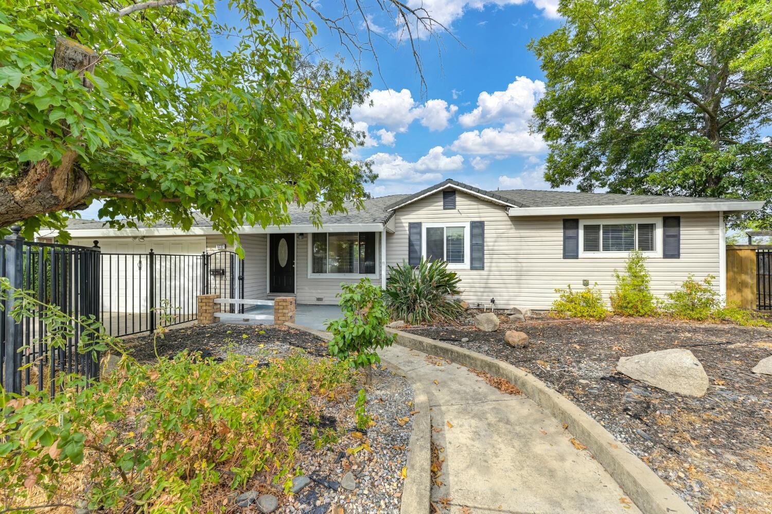 Property Photo: 4437 Chapel Way CA 95842