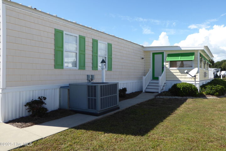 Property Photo:  405 Snow Goose Lane  NC 28570 