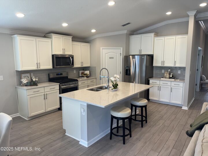 Property Photo:  236 Glasgow Drive  FL 32259 