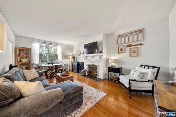 Property Photo:  100 E Palisade Avenue B31  NJ 07631 