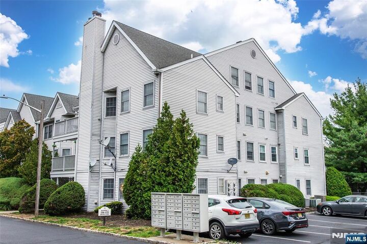 Property Photo:  117 Quartz Lane  NJ 07501 