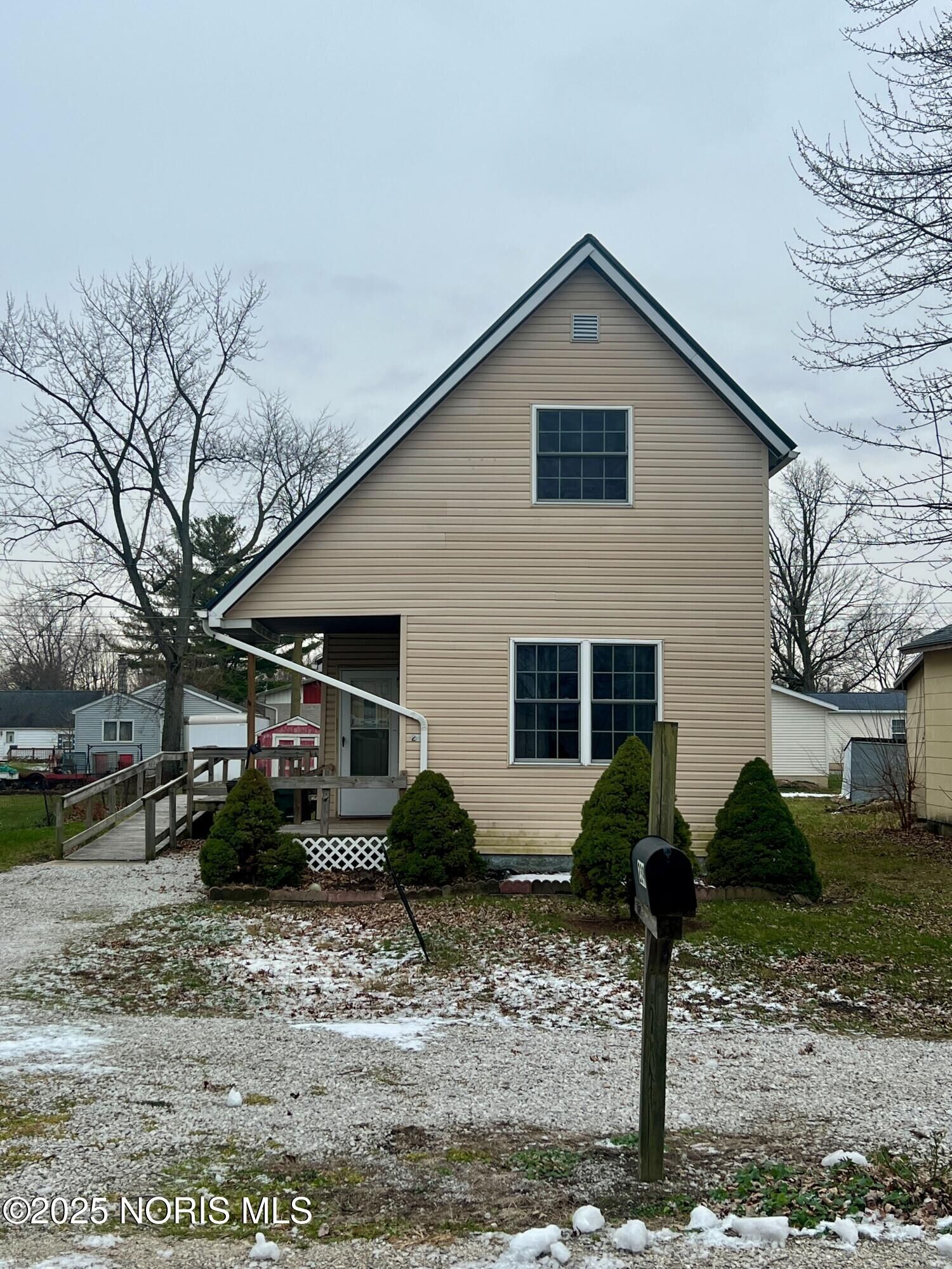 Property Photo: 239 4th Avenue OH 44883