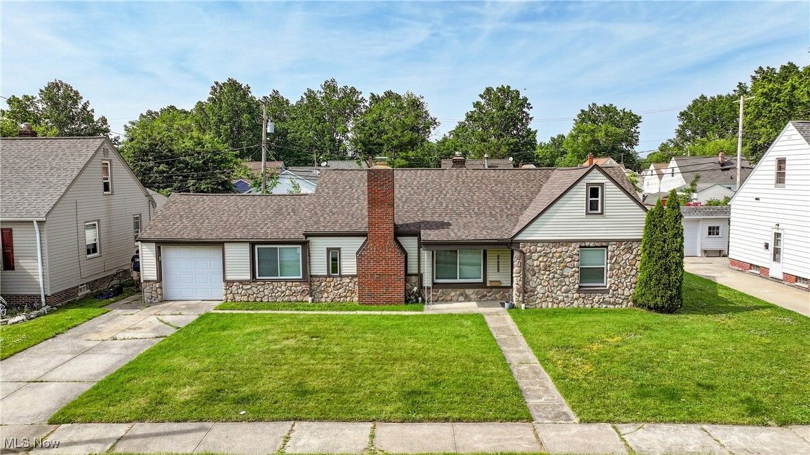 Property Photo: 29121 Oakdale Road OH 44095