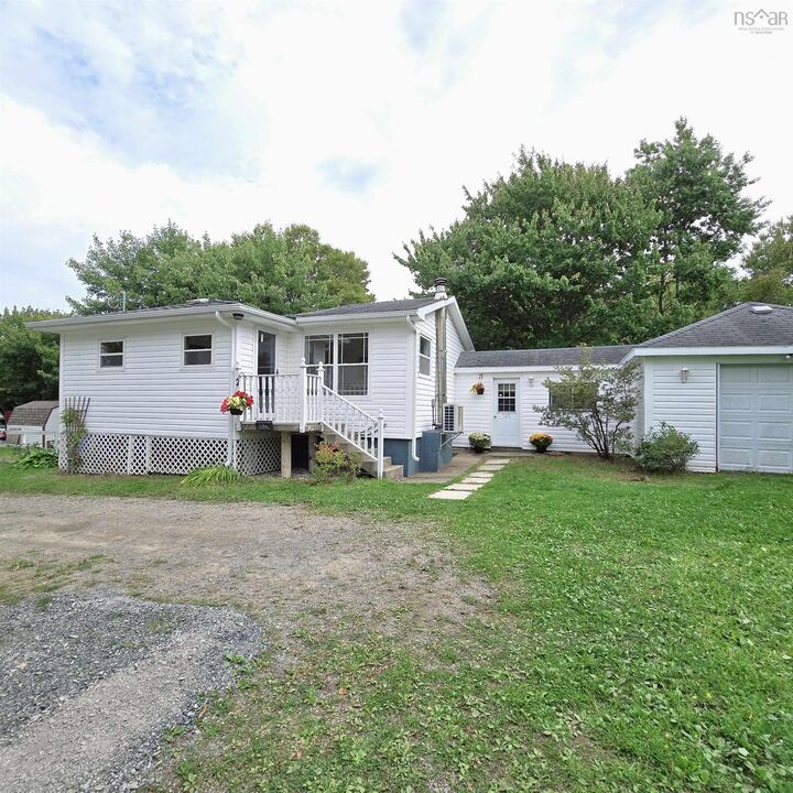 45 Grove Street  Glace Bay NS B1A 3L9 photo