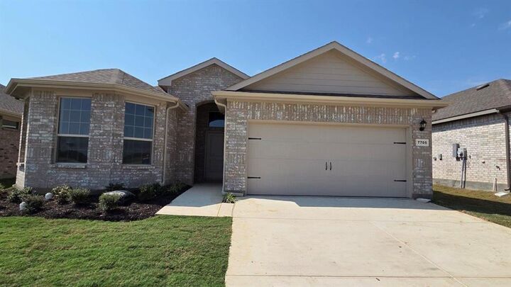 Property Photo:  7705 Tuscarora Drive  TX 76259