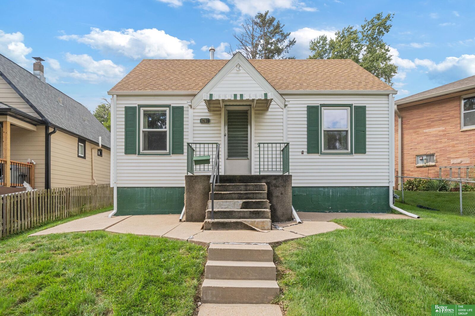 Property Photo: 4202 Miller Street NE 68107
