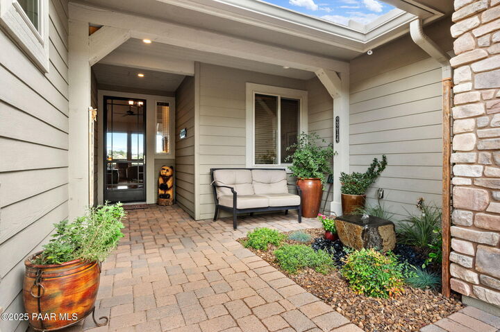 Property Photo: 2214 Lichen Ridge Lane AZ 86303