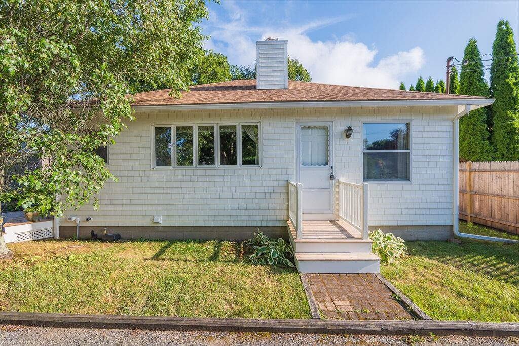 Property Photo:  137 A Kingstown Road  RI 02882 