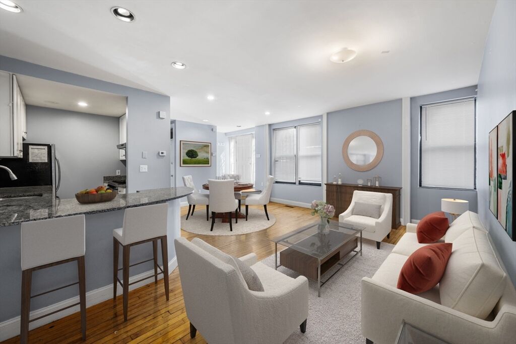 Property Photo: 330 1/2 E St 1 MA 02127