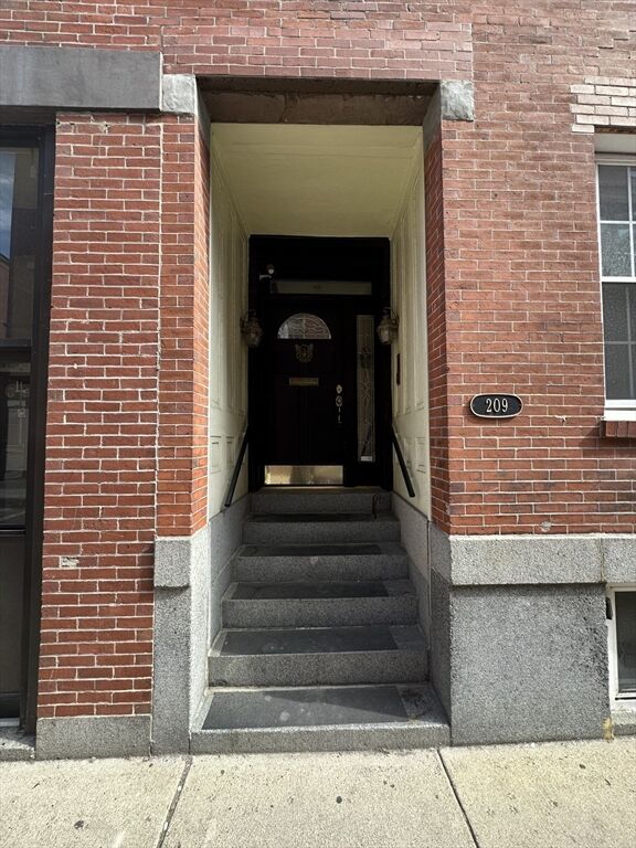 Property Photo:  209 Salem Street  MA 02113 