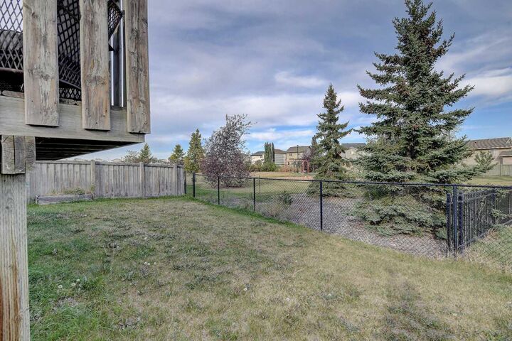 Property Photo:  10201 86 Street  AB T8X 0B5 