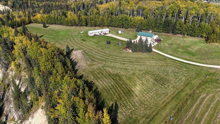 Property Photo:  53516 Range Road 162  AB T7E 3H5 