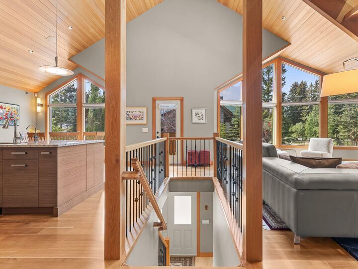 Property Photo:  514 5th Avenue  AB T1W 3M5 