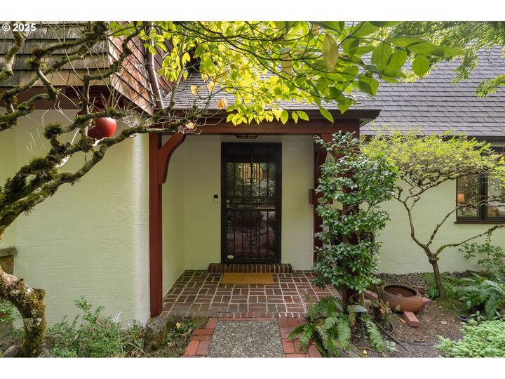 Property Photo:  7728 SE 7th Ave  OR 97202 