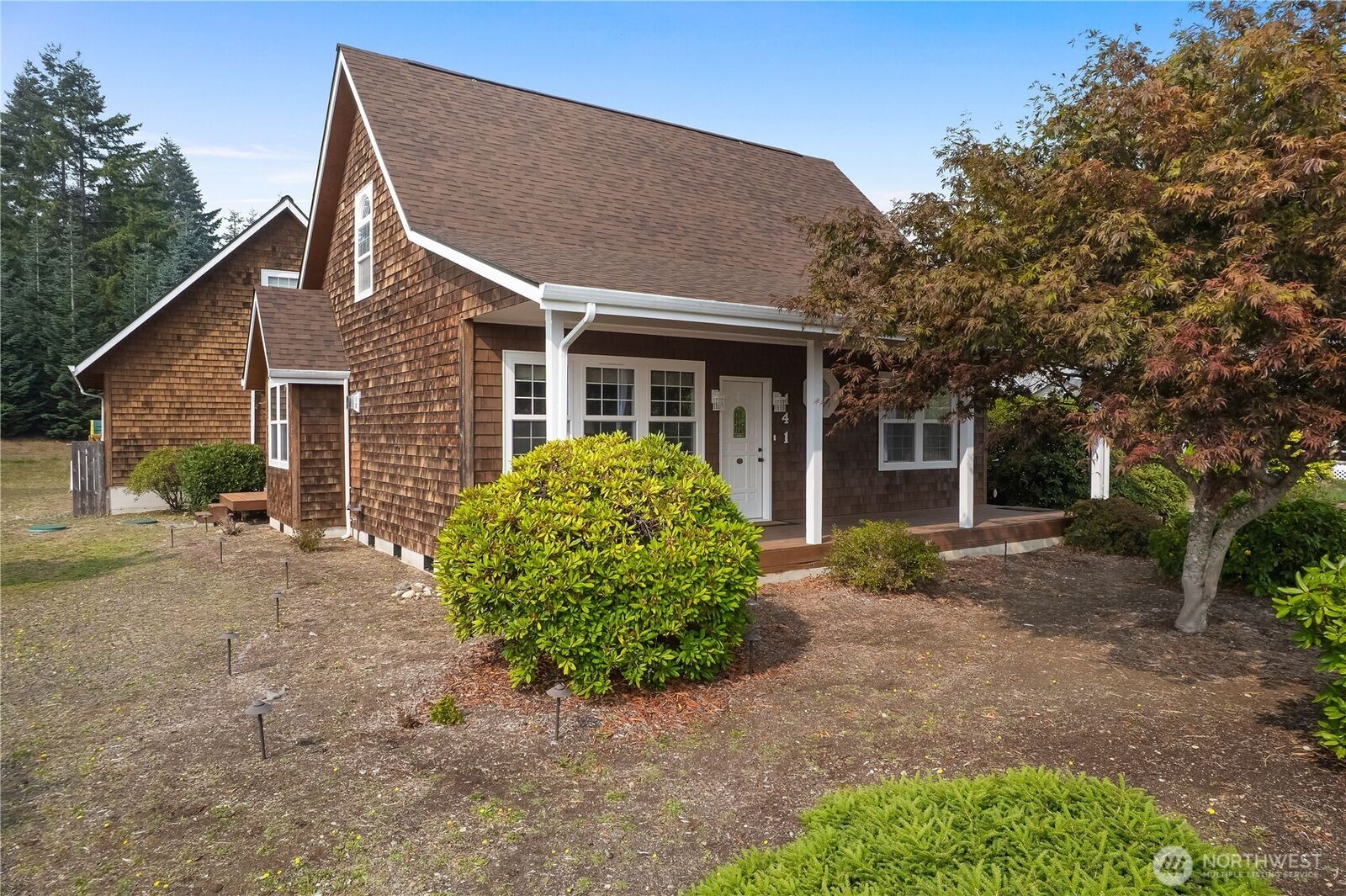 Property Photo:  141 E Fairfield Court  WA 98584 