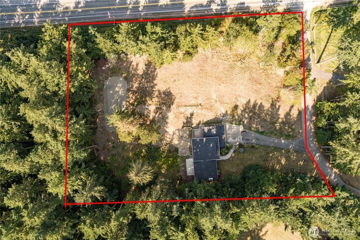 Property Photo:  1981  Country Lane  WA 98277 