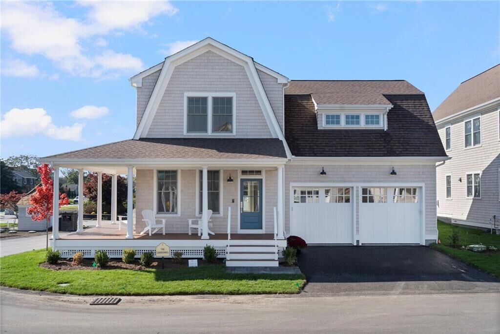 Property Photo:  4 Lookout Lane  RI 02871