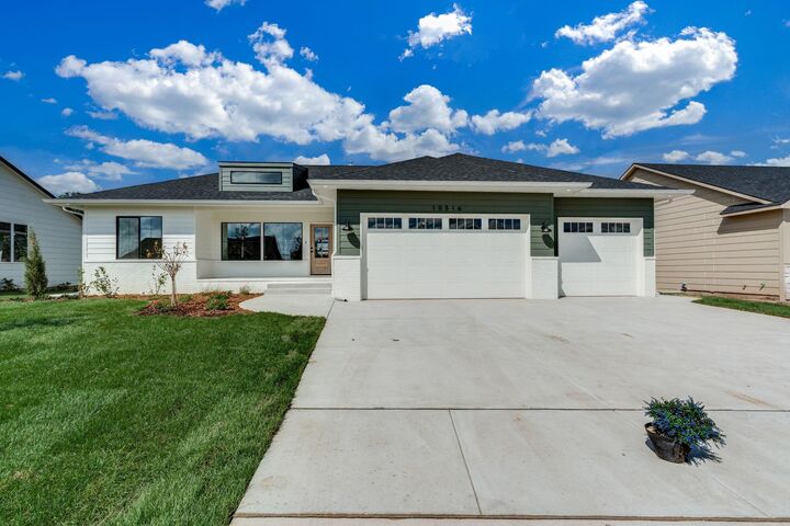 10516 W Graber Cir.  Wichita KS 67215 photo