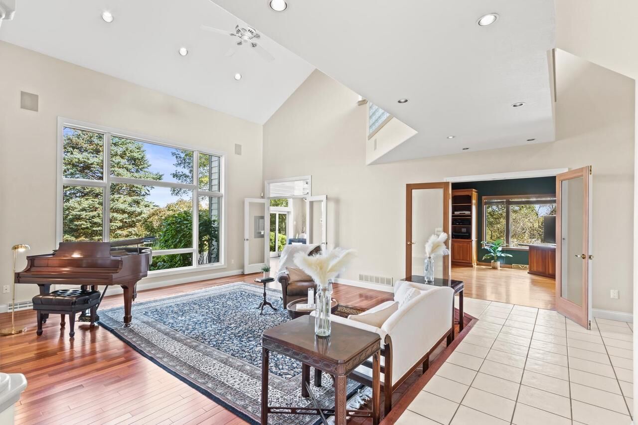 Property Photo:  414 Clearview Court  WI 53548 