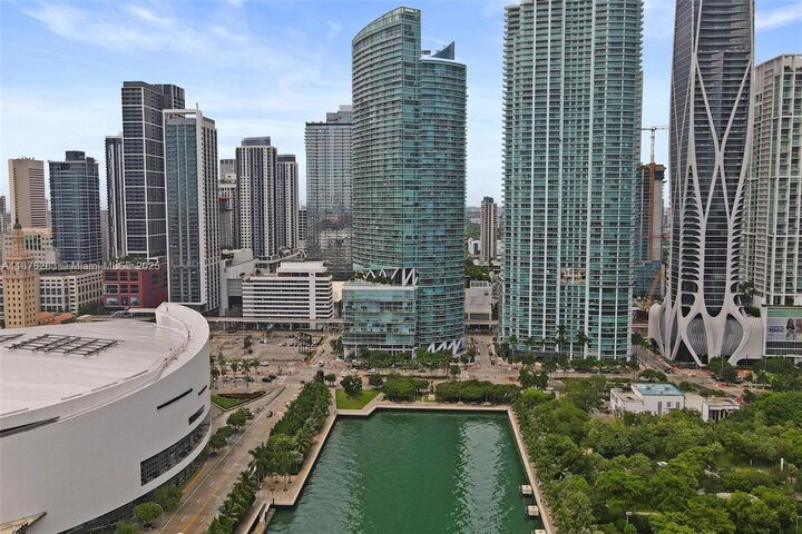 Property Photo:  888 Biscayne Blvd 5102  FL 33132 