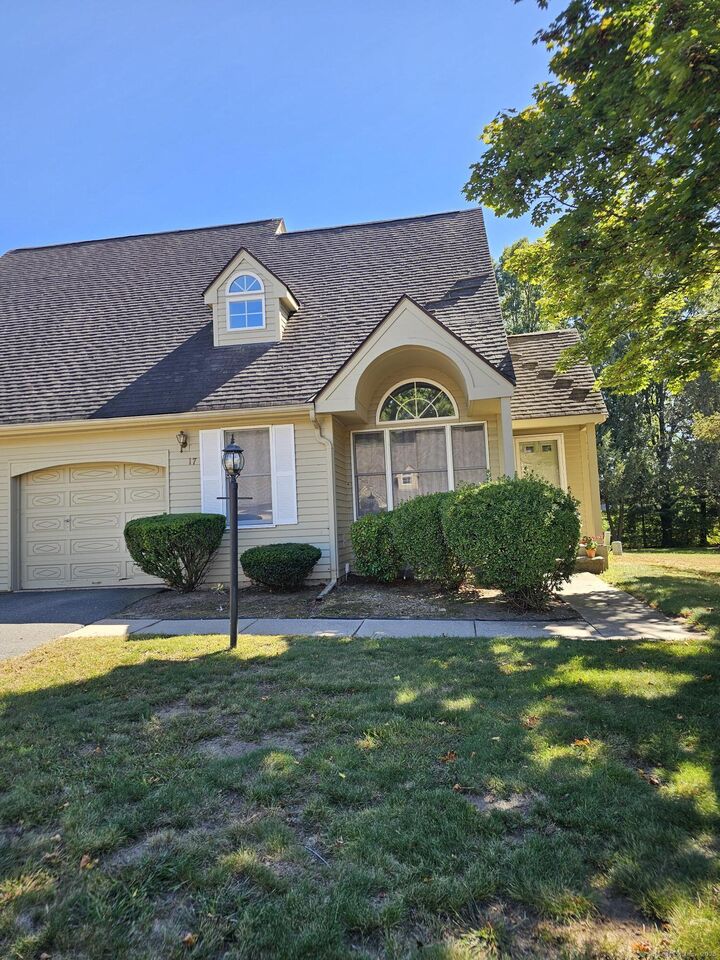 Property Photo:  17 Fox Hollow Drive 17  CT 06096