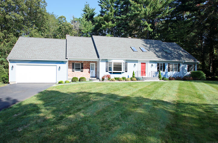 Property Photo:  44 Daventry Hill Road  CT 06001 