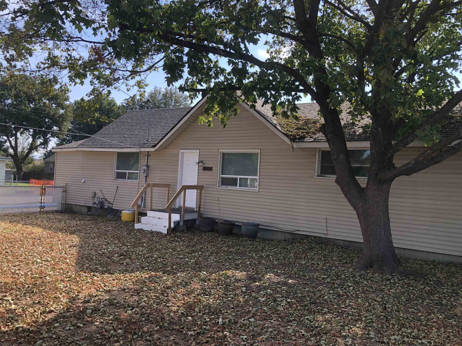 Property Photo:  10504 E Empire Ave  WA 99206 