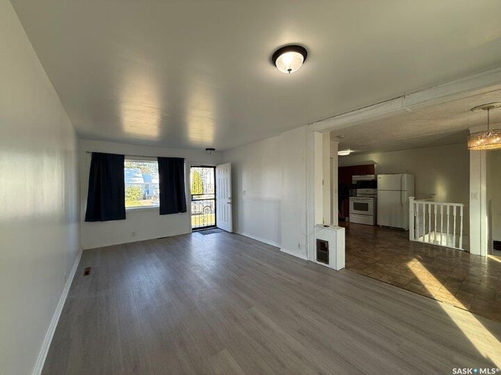 Property Photo: 29 6th Street Crescent W SK S0L 1S0