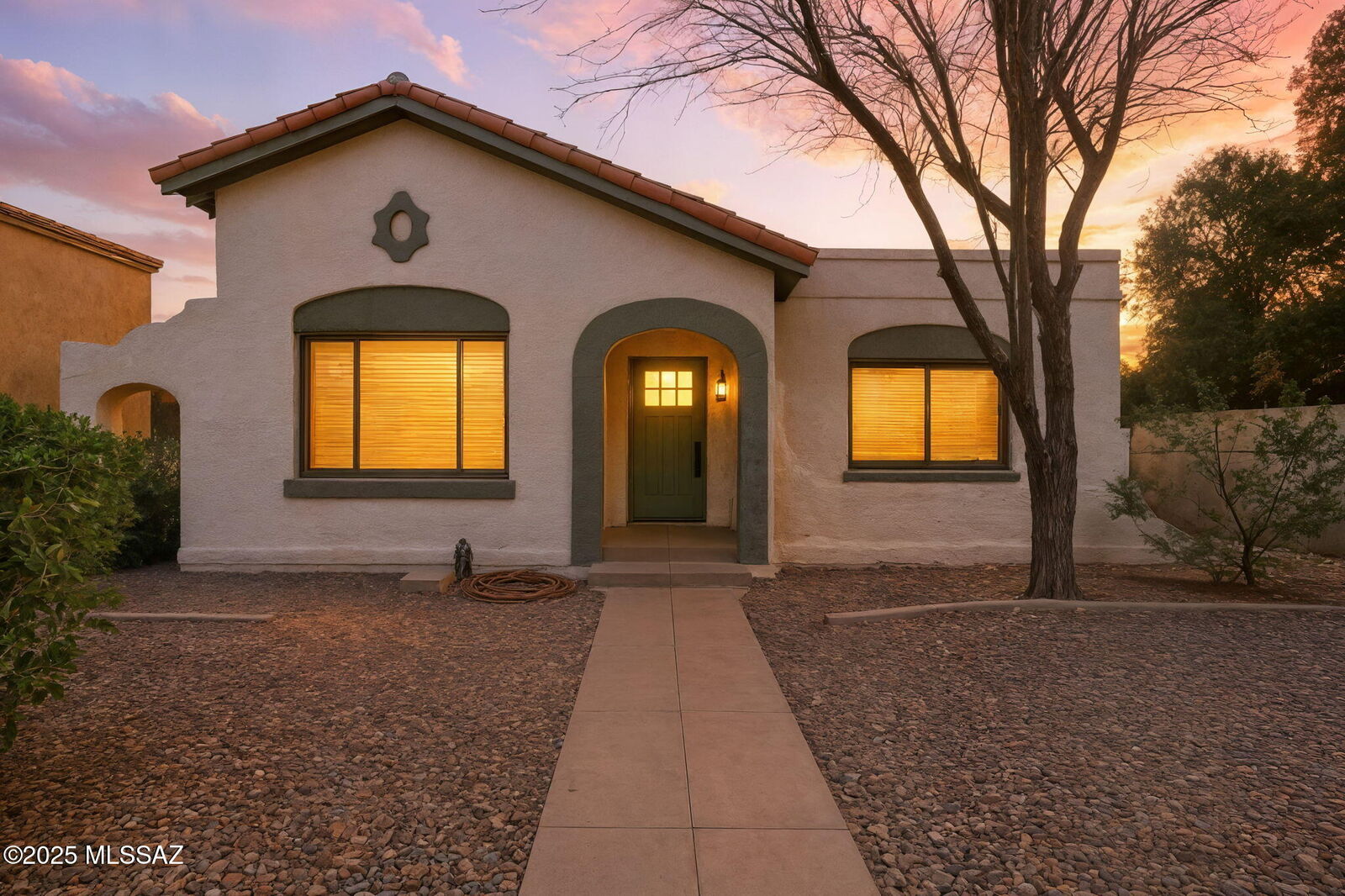 Property Photo:  2615 E 6th Street  AZ 85716 